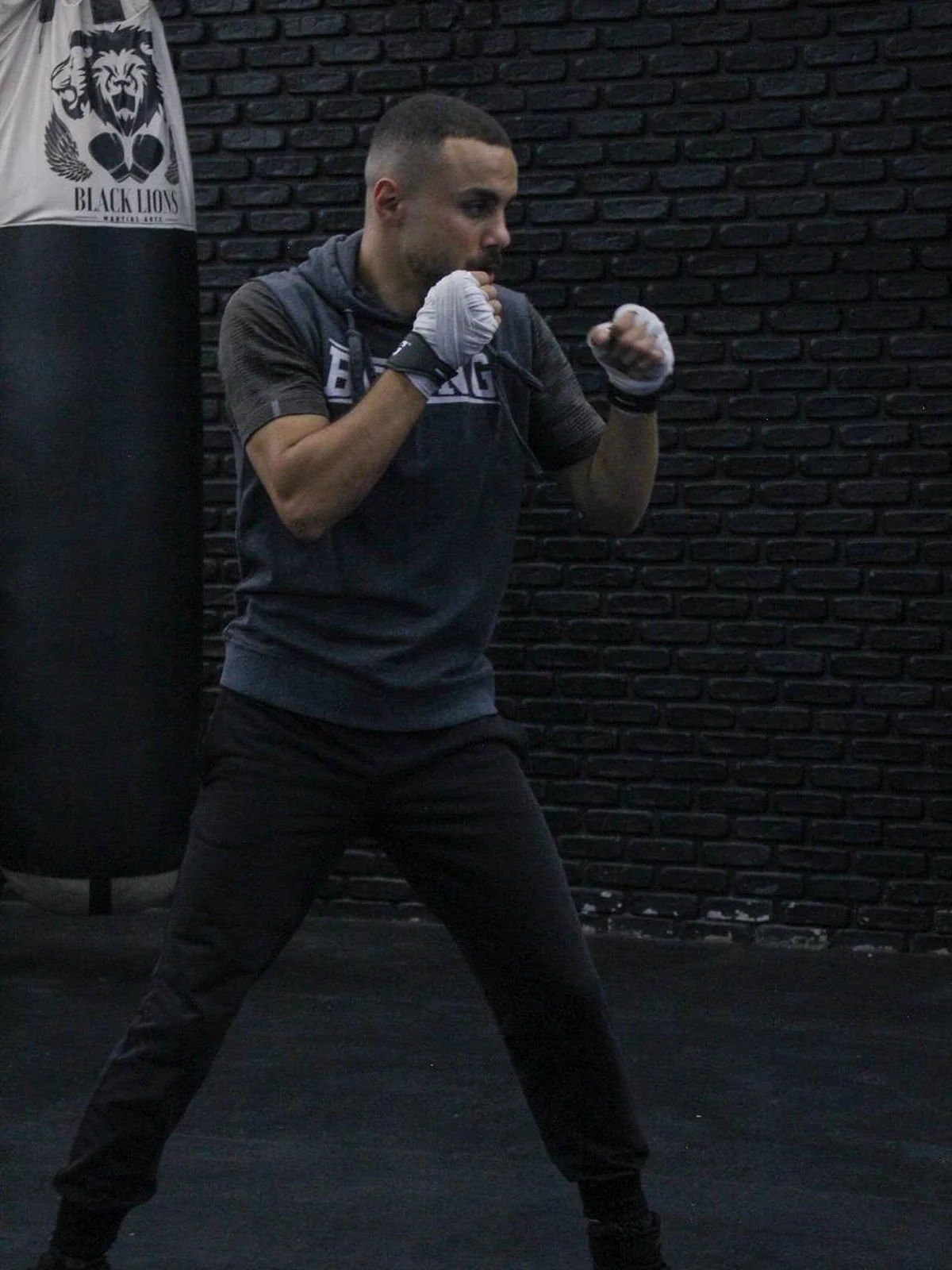 Coach Abdelrahman Magdy boxing stance